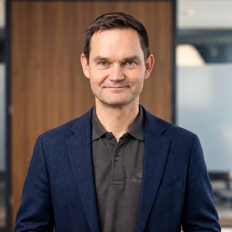 Stefan Holhut, Gründer von porthor